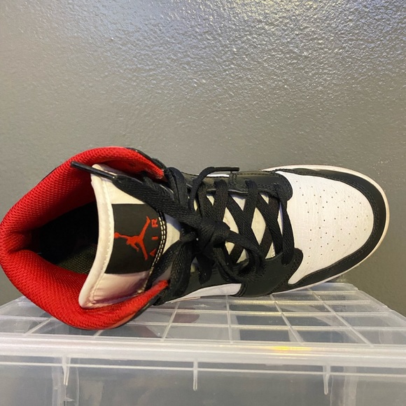 Nike Air Jordans boys youth size 6 - Picture 12 of 12